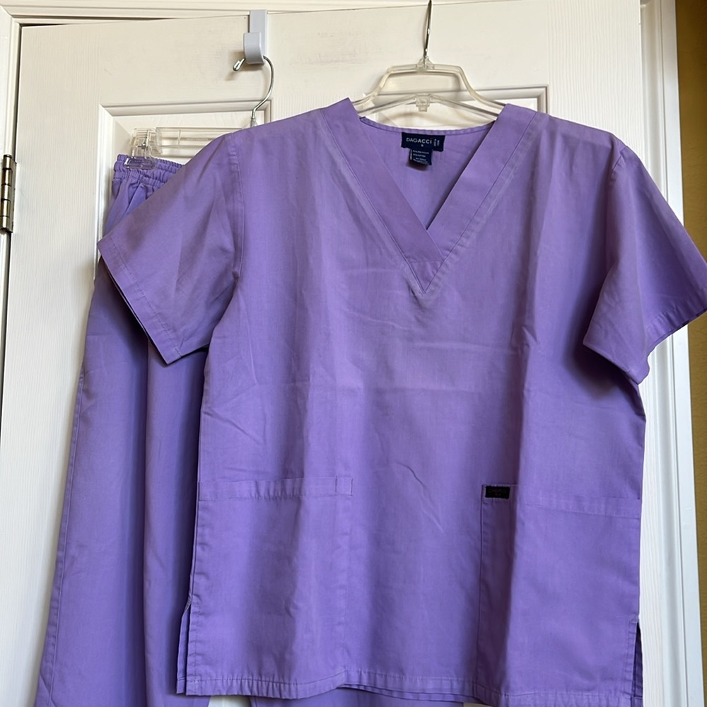 Scrub sets by Dagacci - Picture 3 of 11